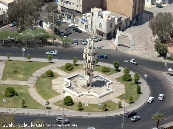 من ذاكرة الصور ( ميدان الجادة او ماكان يعرف باسم الشارع العام )