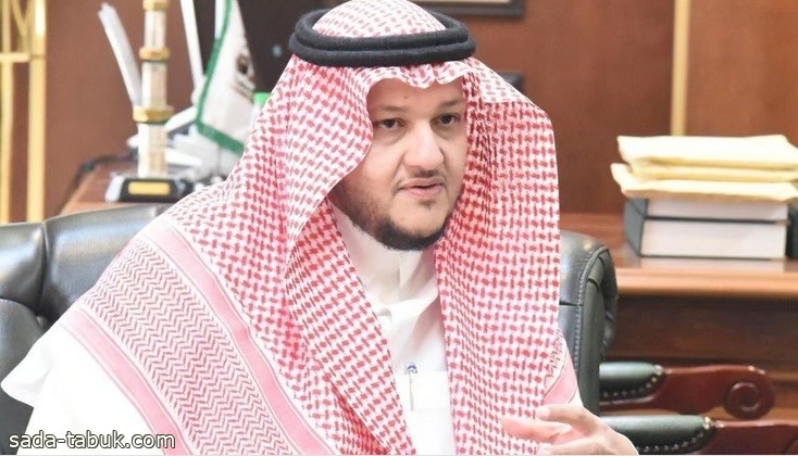 "آل الشيخ": ليس لأئمة ومؤذني الحرمين حسابات على مواقع التواصل.. وسنتخذ الإجراءات النظامية