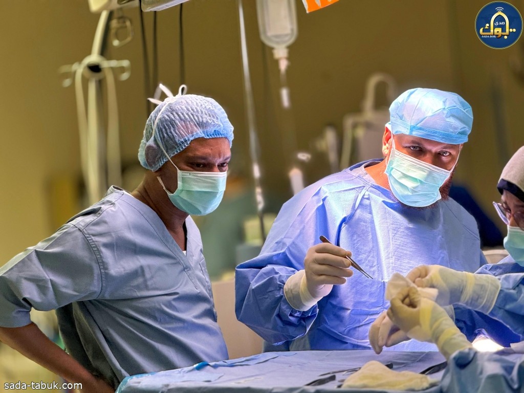 من خلال برنامج "الإستشاري المتطوع الزائر" .. جمعية طفلي الطبية بـ"تبوك" تُجري عمليات جراحية لـ 22 طفلاً في جراحة المسالك البولية والجراحة