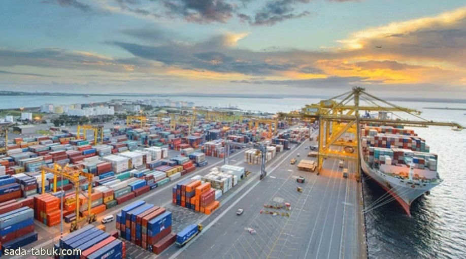 ميناء الملك عبد العزيز: ارتفاع إجمالي الحاويات الصادرة والواردة بنسبة 37.40%