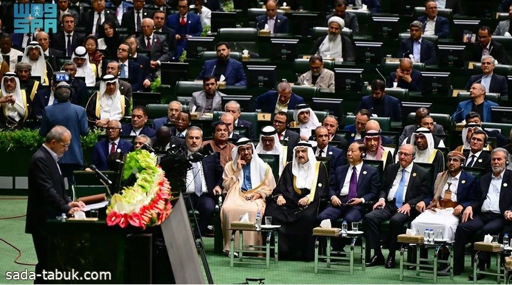 بتوجيه من الملك.. "منصور بن متعب" و"الخريجي" يشاركان بمراسم تنصيب رئيس إيران