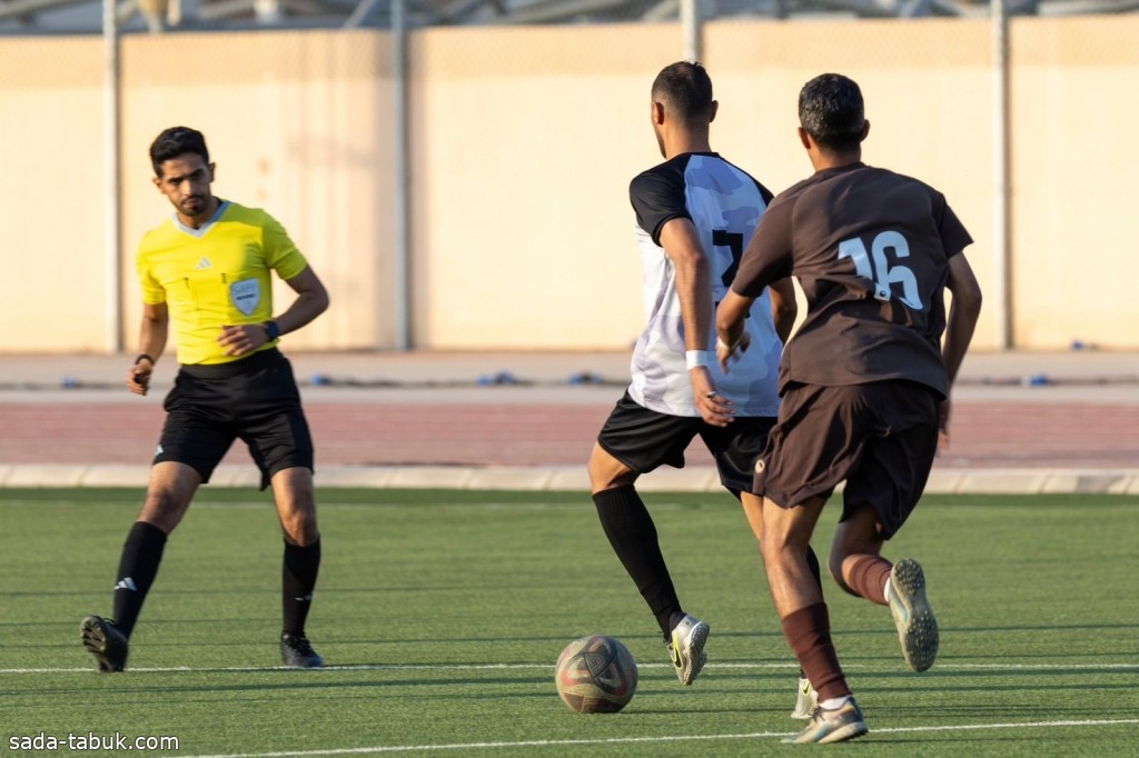 اليوم انطلاق مواجهتي الدور نصف النهائي لبطولة وزارة الداخلية الـ 14 لكرة القدم