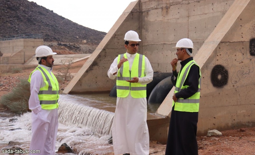 مدير البيئة والمياه بحائل يتفقد السدود