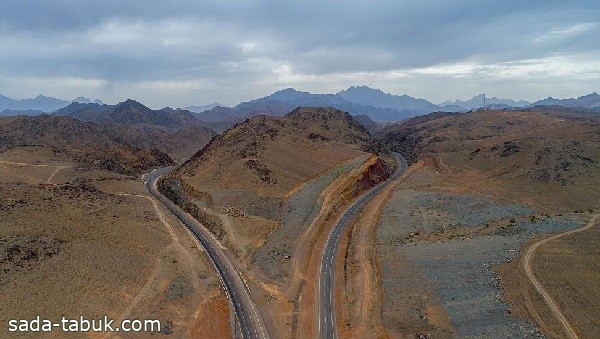 73 ألف كيلو متر من الطرق و13 ميناءً تربط المملكة بدول العالم