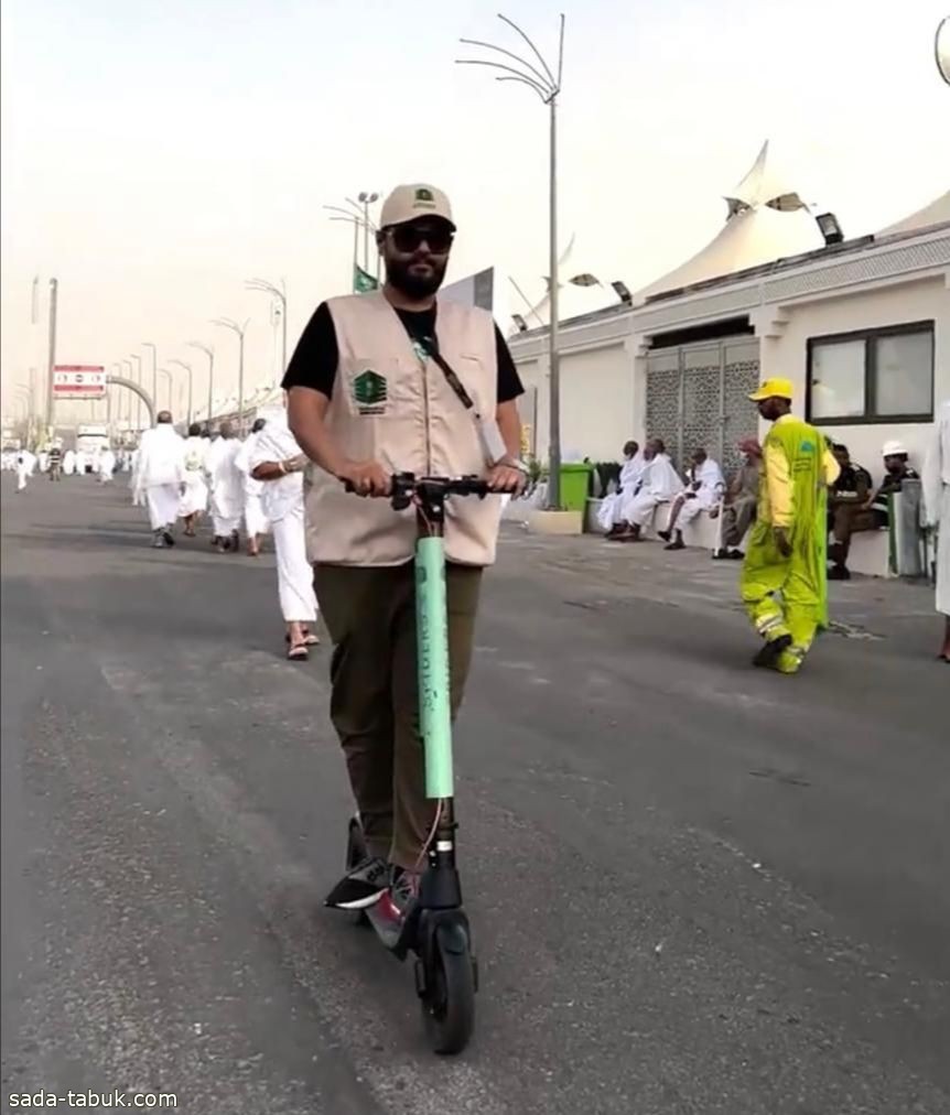 "الاسكوترات" الذكية تعزز قدرة العاملين دون إعاقة لحركة الحجيج